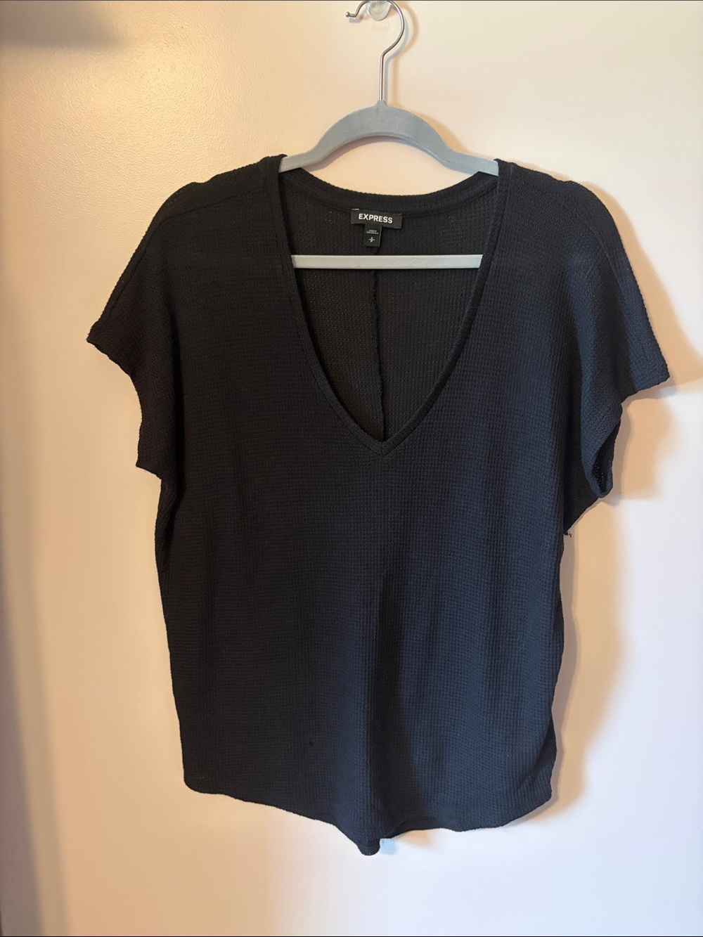 Express Black V-Neck Short Sleeve Knit Top
